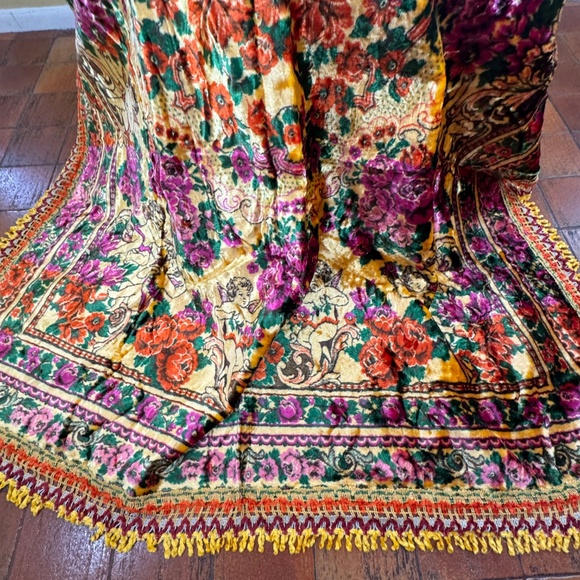 Vintage Mid Century Italian velvet wedding blanket, fringed, full size bed - Picture 2 of 10